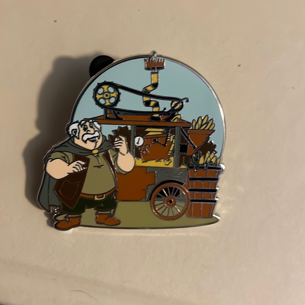 New Fantasyland pin Belle series: Maurice